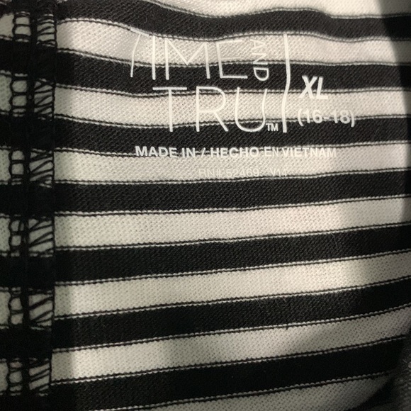 Buy a Woman’s XL SS Maxi Dress for $11, get a free T-Shirt Dress with pocket XL - Picture 8 of 12